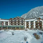 ホテル Gastein - Ganzjaehrig Inklusive Alpentherme Gastein & Sommersaison Inklusive Gasteiner Bergbahnen 3*