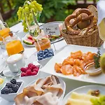 Gastein - Ganzjaehrig Inklusive Alpentherme Gastein & Sommersaison Inklusive Gasteiner Bergbahnen ホテル 3*