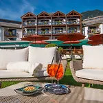 Gastein - Ganzjaehrig Inklusive Alpentherme Gastein & Sommersaison Inklusive Gasteiner Bergbahnen Szálloda 3*