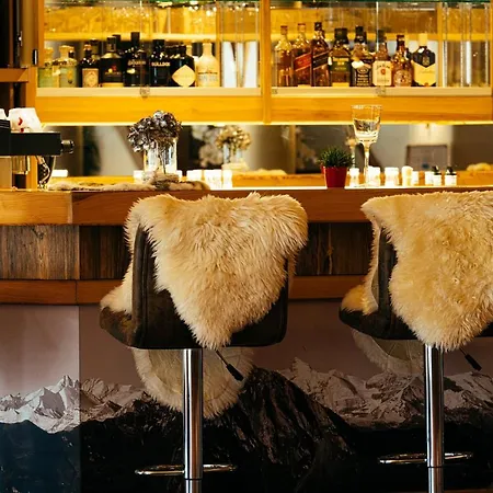 Gastein - Ganzjaehrig Inklusive Alpentherme Gastein & Sommersaison Inklusive Gasteiner Bergbahnen 3*