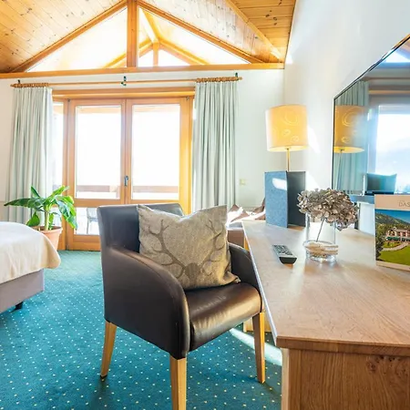 Gastein: Alpine Thermal & Summer Mountain Access Hotel Bad Hofgastein