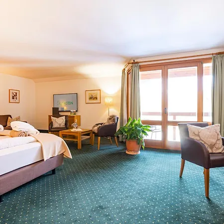 Gastein: Alpine Thermal & Summer Mountain Access Hotel Bad Hofgastein