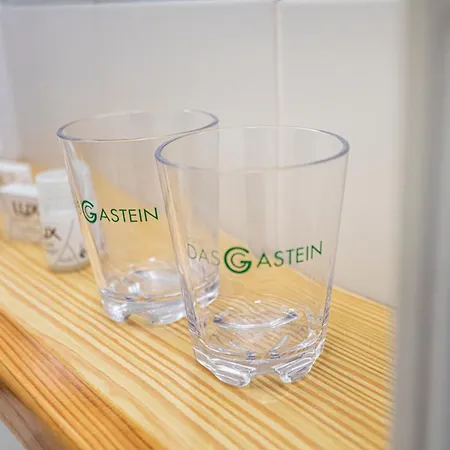 Gastein - Ganzjaehrig Inklusive Alpentherme Gastein & Sommersaison Inklusive Gasteiner Bergbahnen バート・ホーフガシュタイン