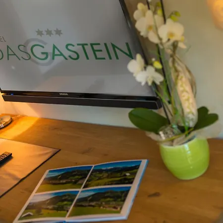 Gastein: Alpine Thermal & Summer Mountain Access