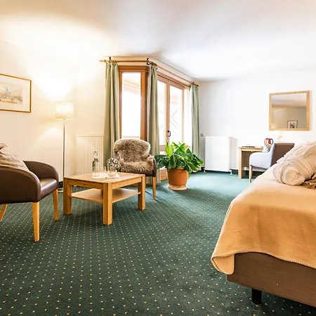 Gastein - Ganzjaehrig Inklusive Alpentherme Gastein & Sommersaison Inklusive Gasteiner Bergbahnen ホテル 3*