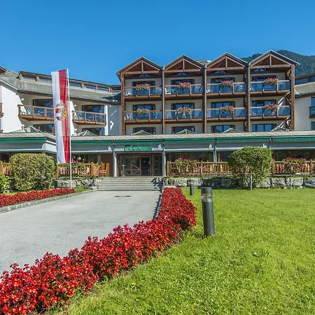 호텔 Gastein - Ganzjaehrig Inklusive Alpentherme Gastein & Sommersaison Inklusive Gasteiner Bergbahnen 3*