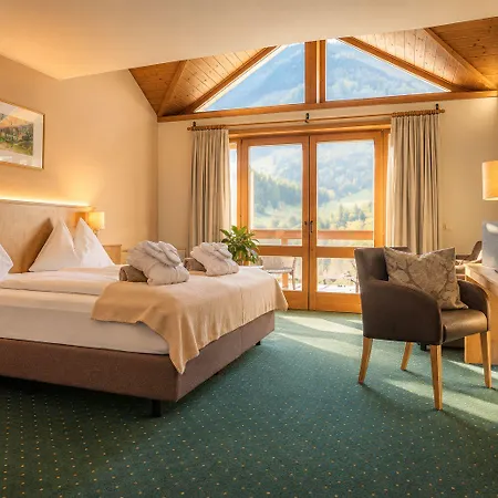 Gastein - Ganzjaehrig Inklusive Alpentherme Gastein & Sommersaison Inklusive Gasteiner Bergbahnen 酒店 3*