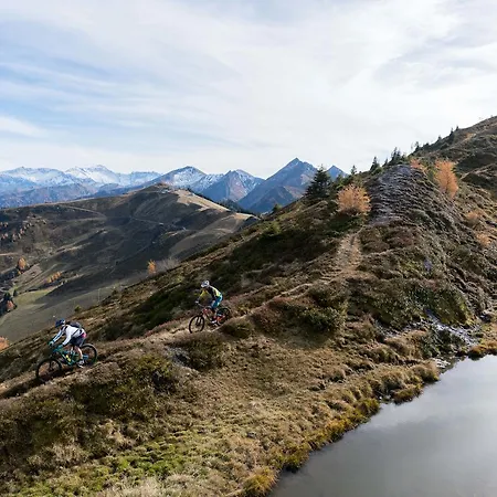 Gastein - Ganzjaehrig Inklusive Alpentherme Gastein & Sommersaison Inklusive Gasteiner Bergbahnen ホテル 3*